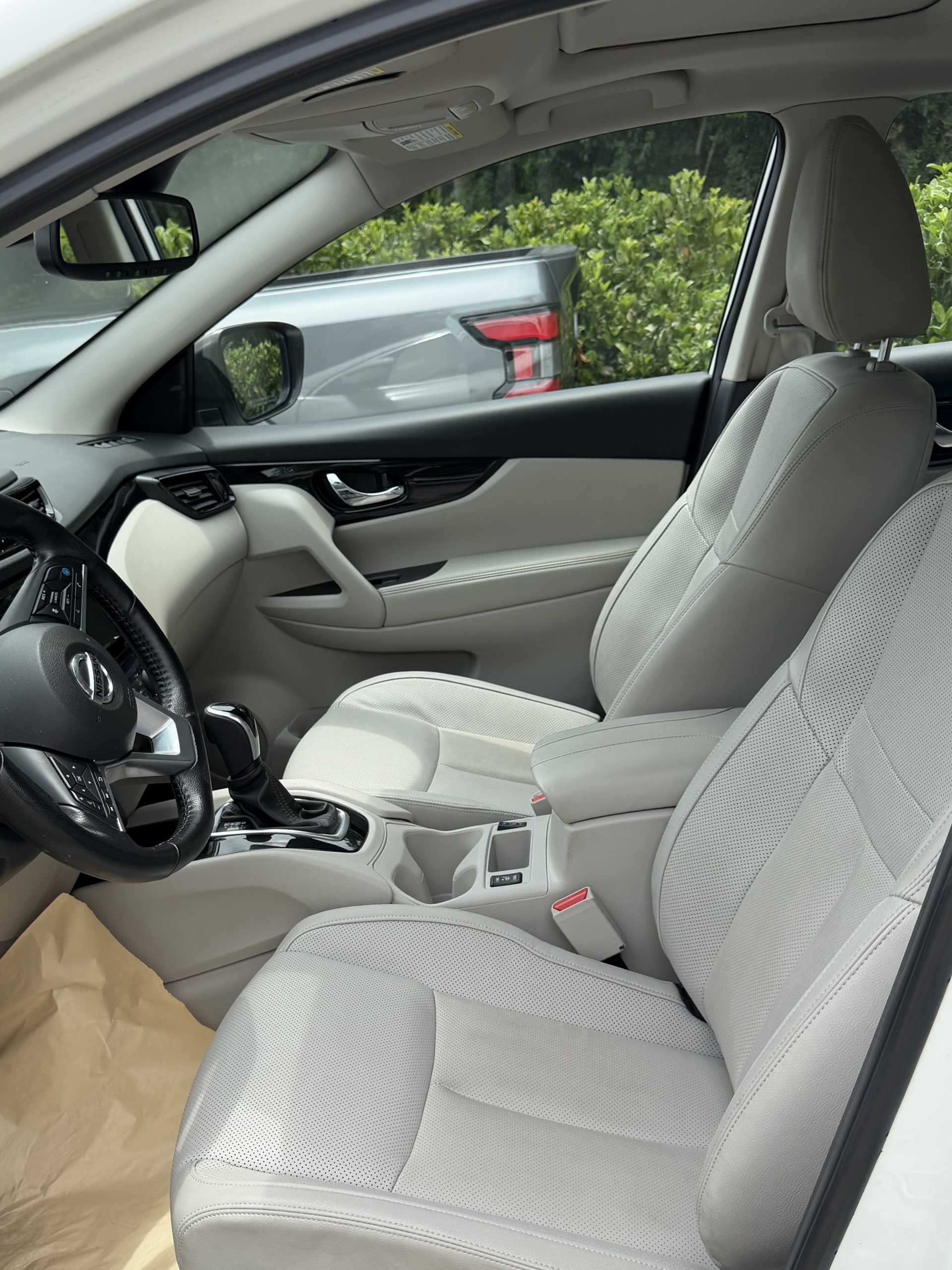 2022 Nissan Rogue photo