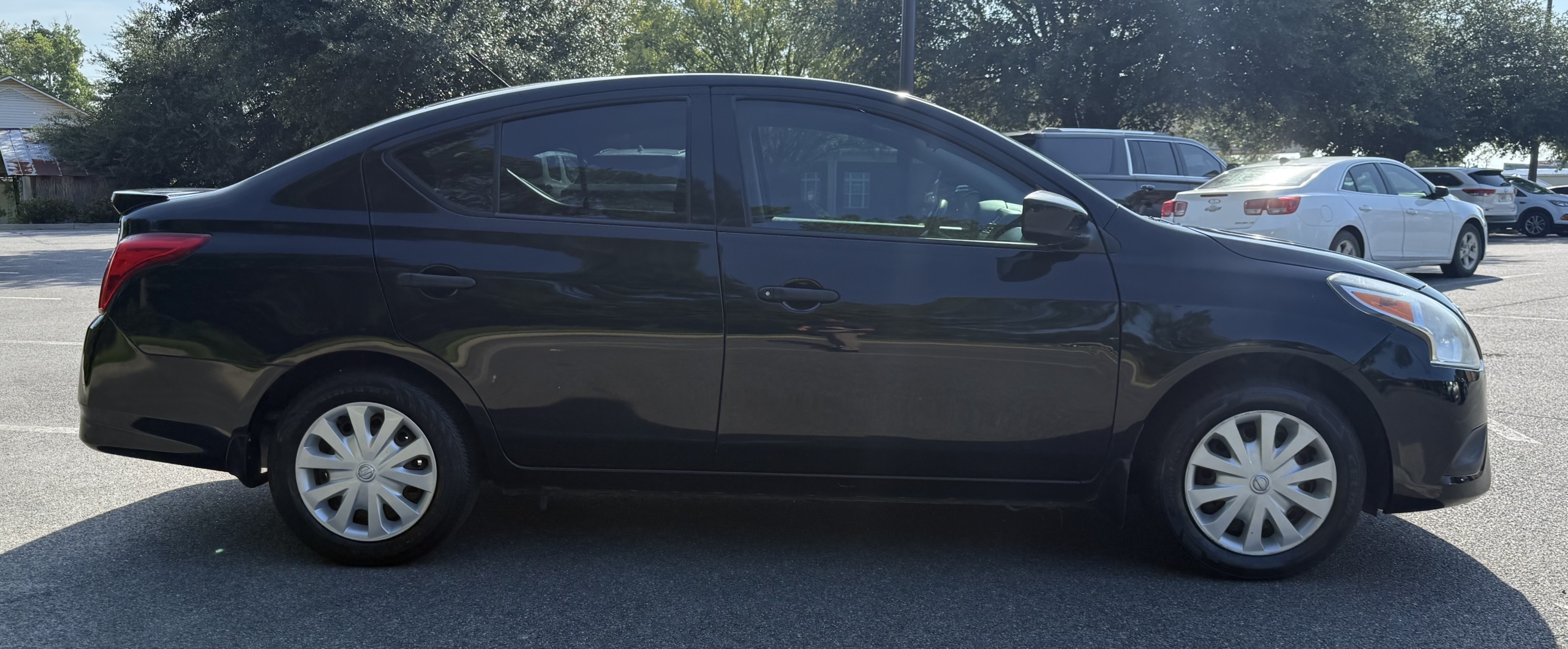 2019 Nissan Versa Photo